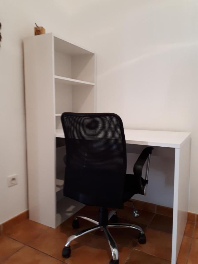 Bel appartement rénové dans maison bigourdane Pouzac Esterno foto